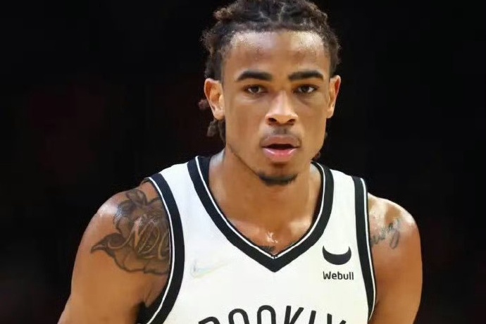 克拉克斯顿:湖人最可能得到的中锋 克拉克斯顿:湖人最可能得到的中锋